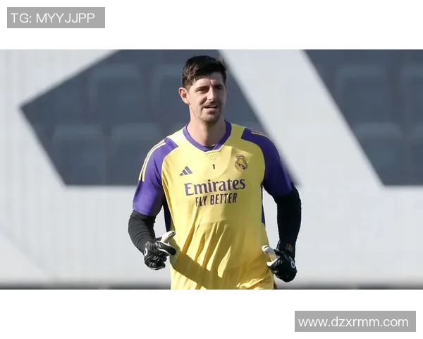 库尔图瓦:守护球门的传奇门将与他的辉煌职业生涯回顾