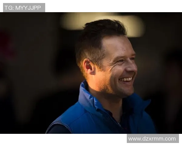 武汉飞盘队在世界攀岩锦标赛中的耐力表现引发热议与关注